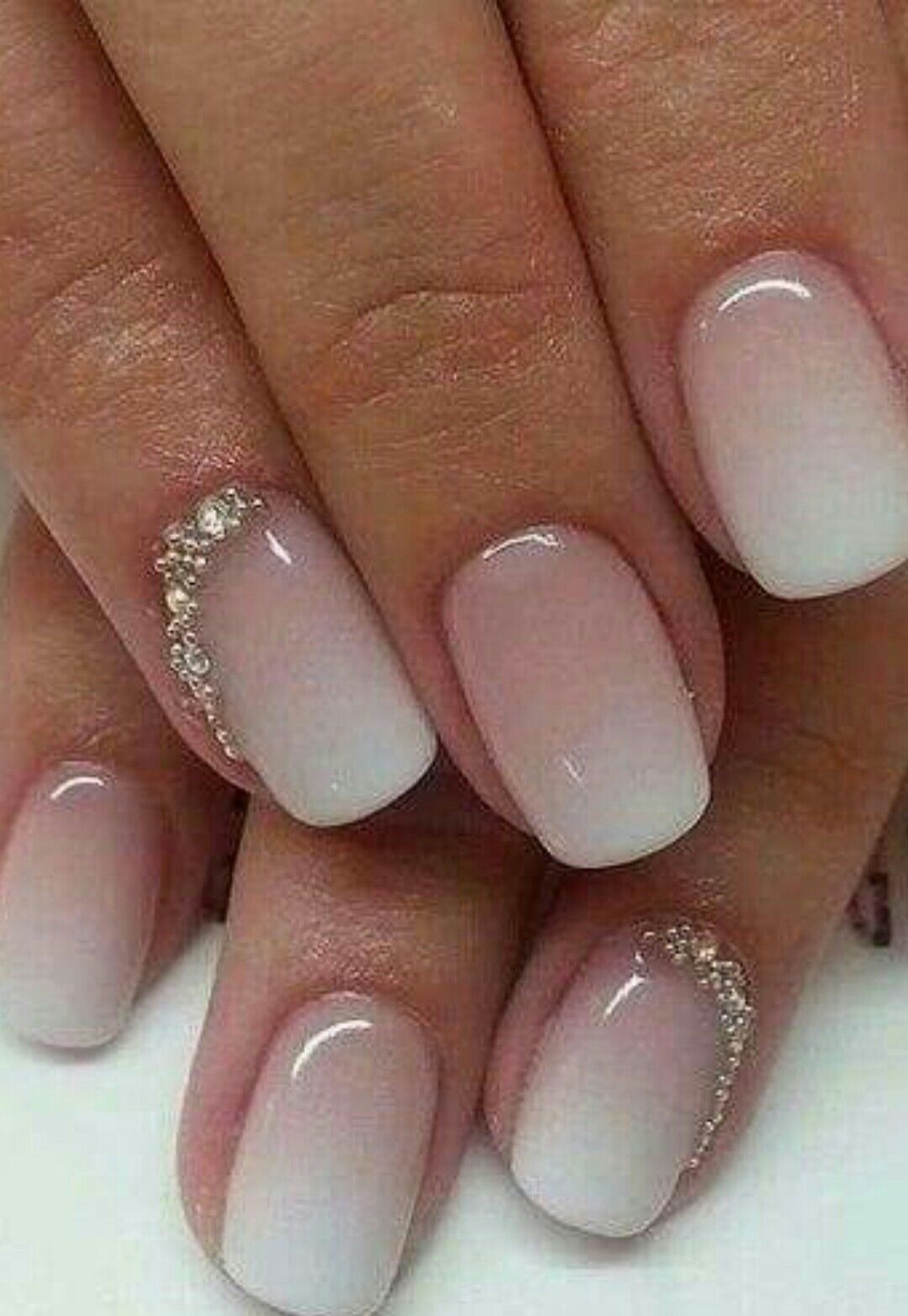 Омбре на короткие ногти