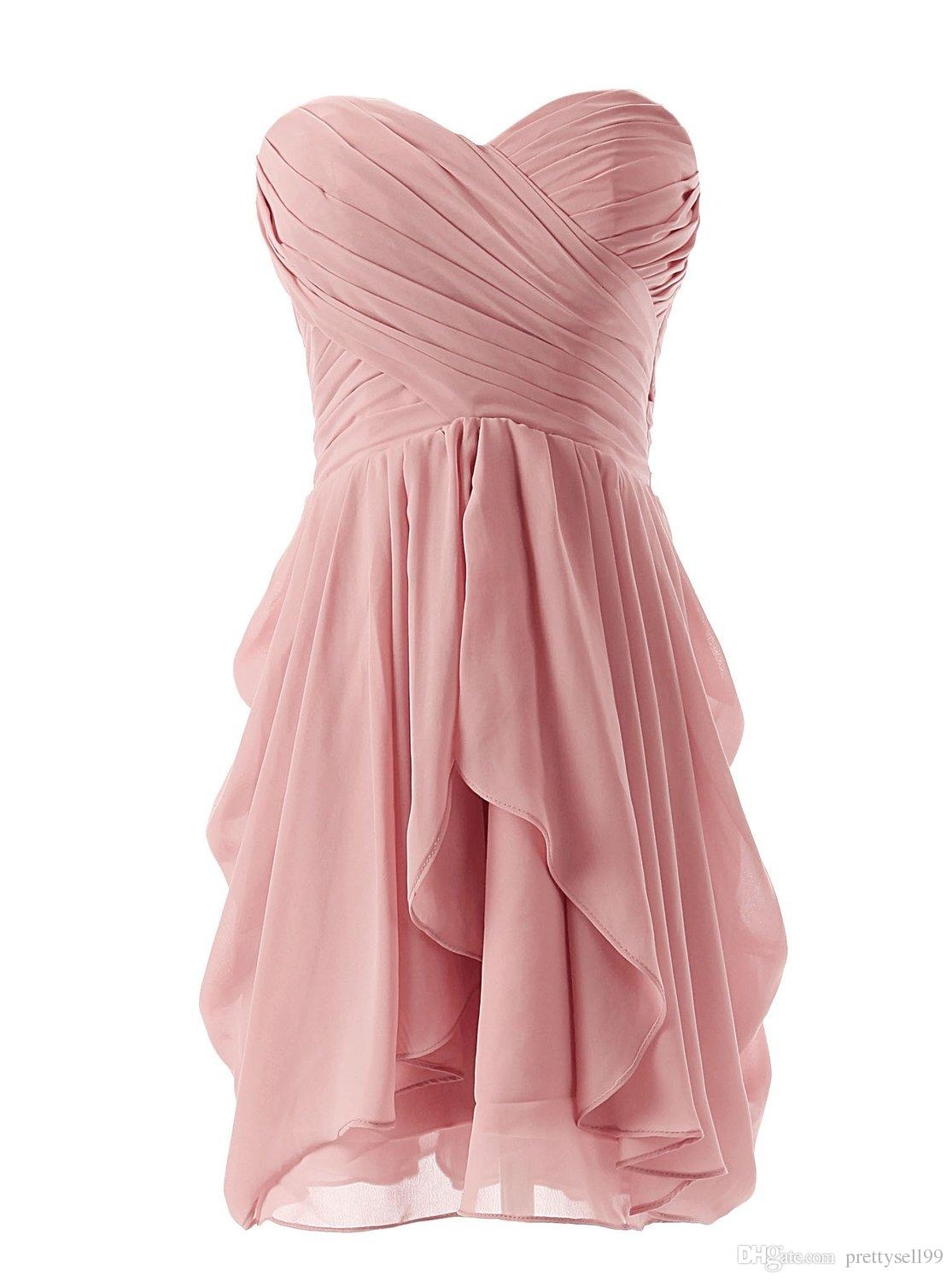 Розовое платье на манекене