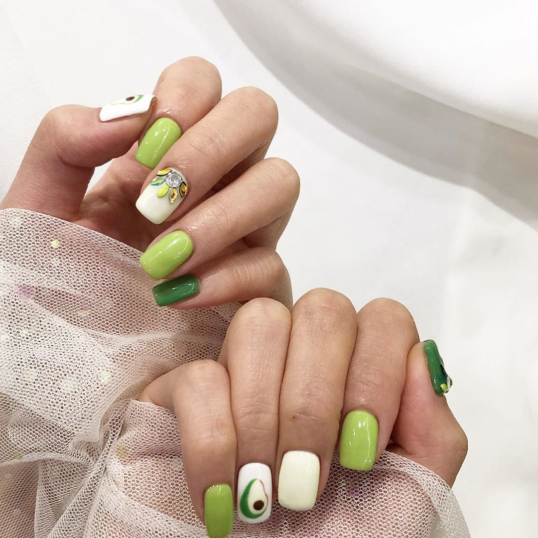дизайн ногтей с авокадо фото