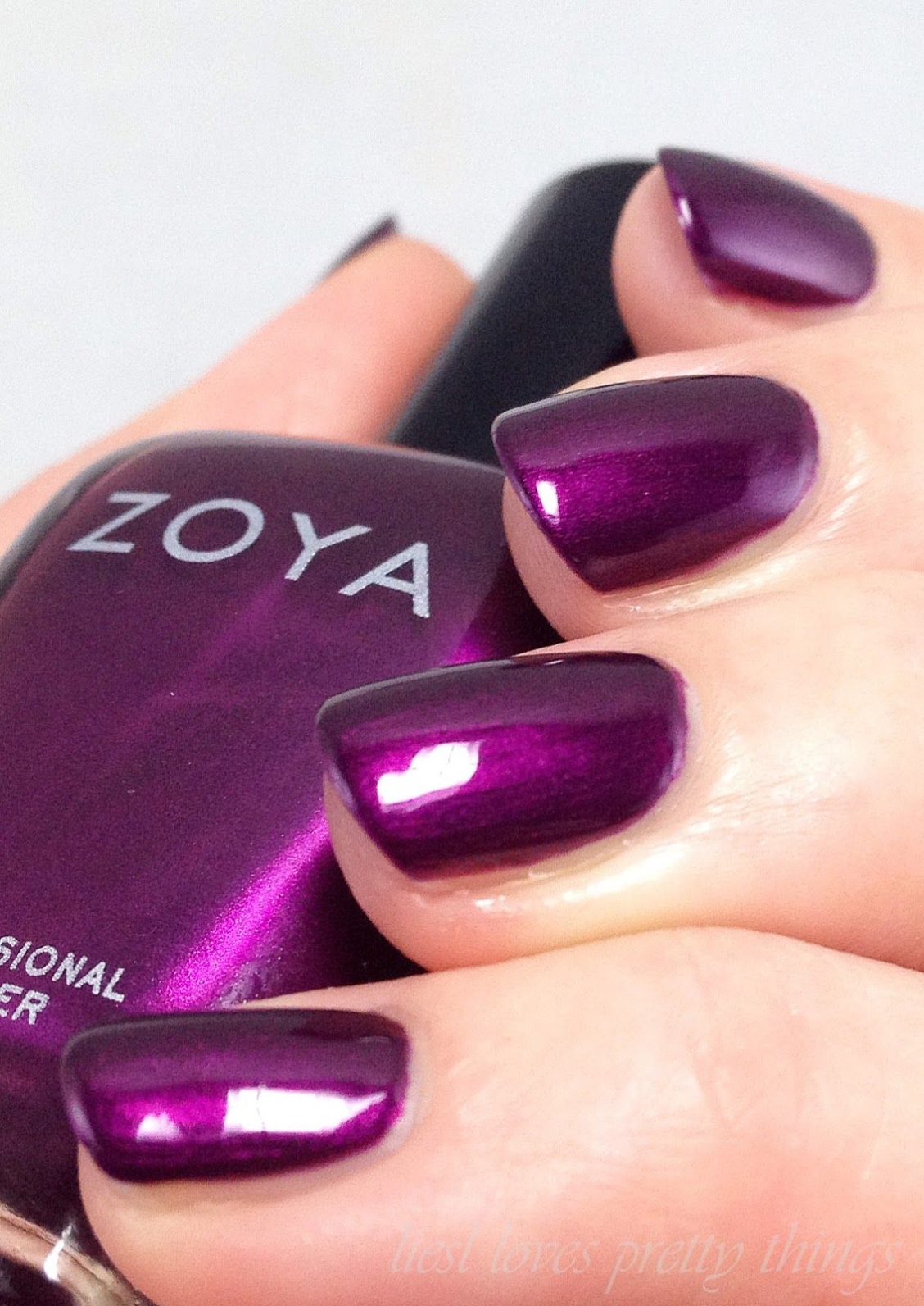 Zoya фиолетовый