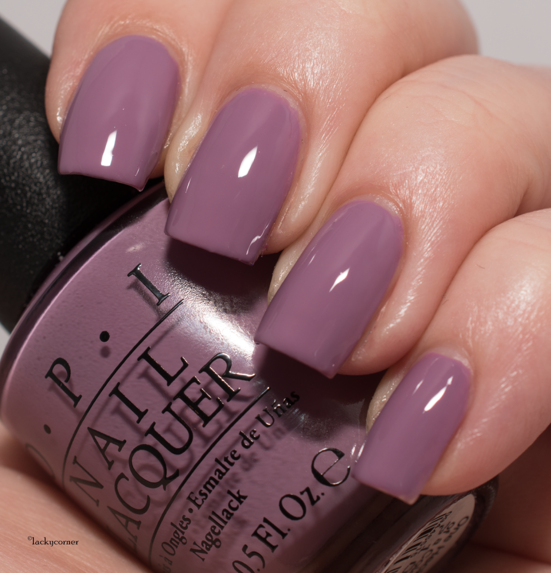 Гель лак OPI фиолетовый
