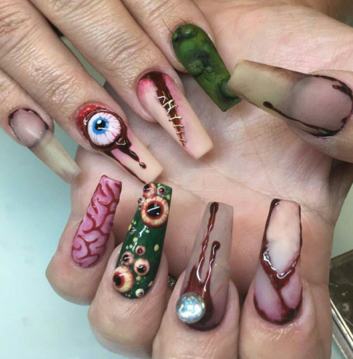 Трэш маникюр