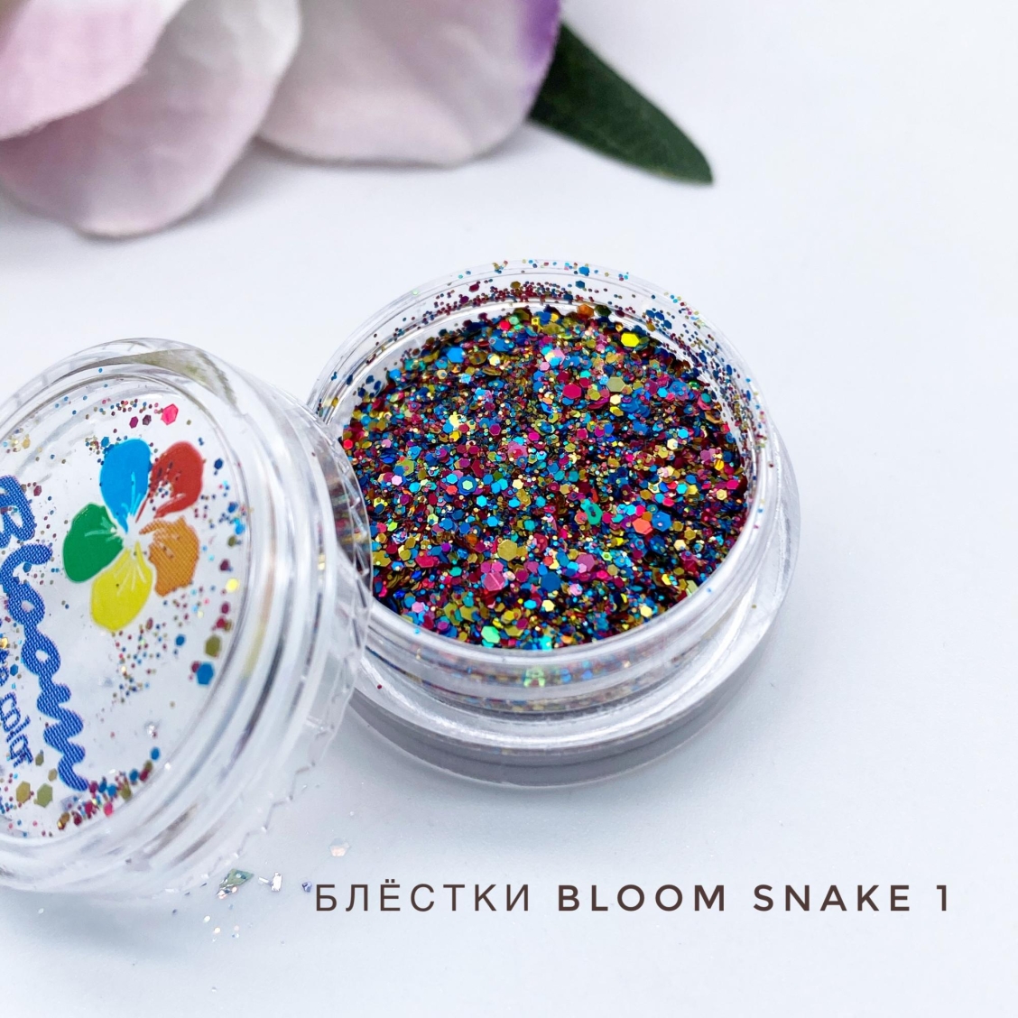Маникюр блестки