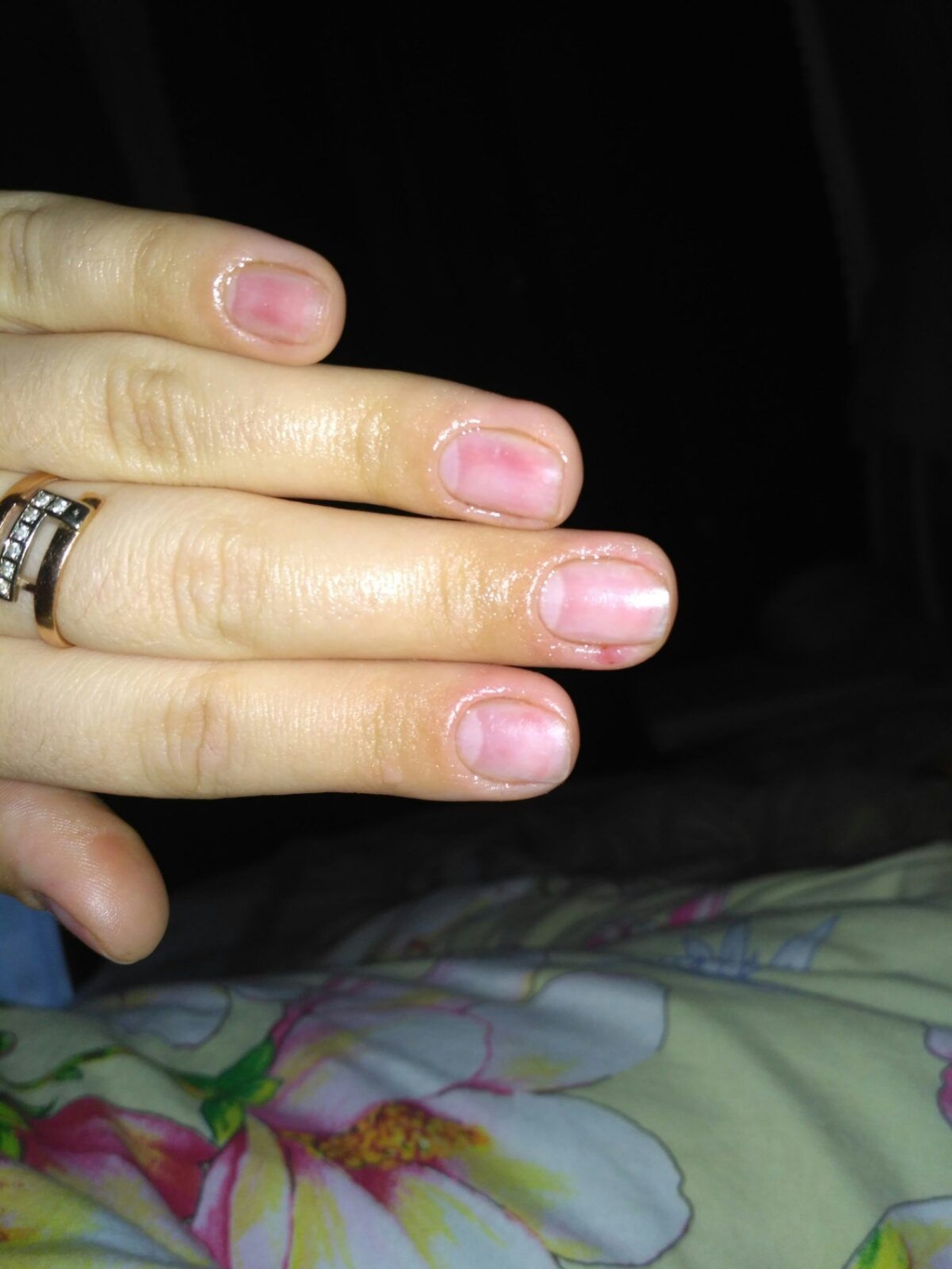 CND Shellac bare Chemise