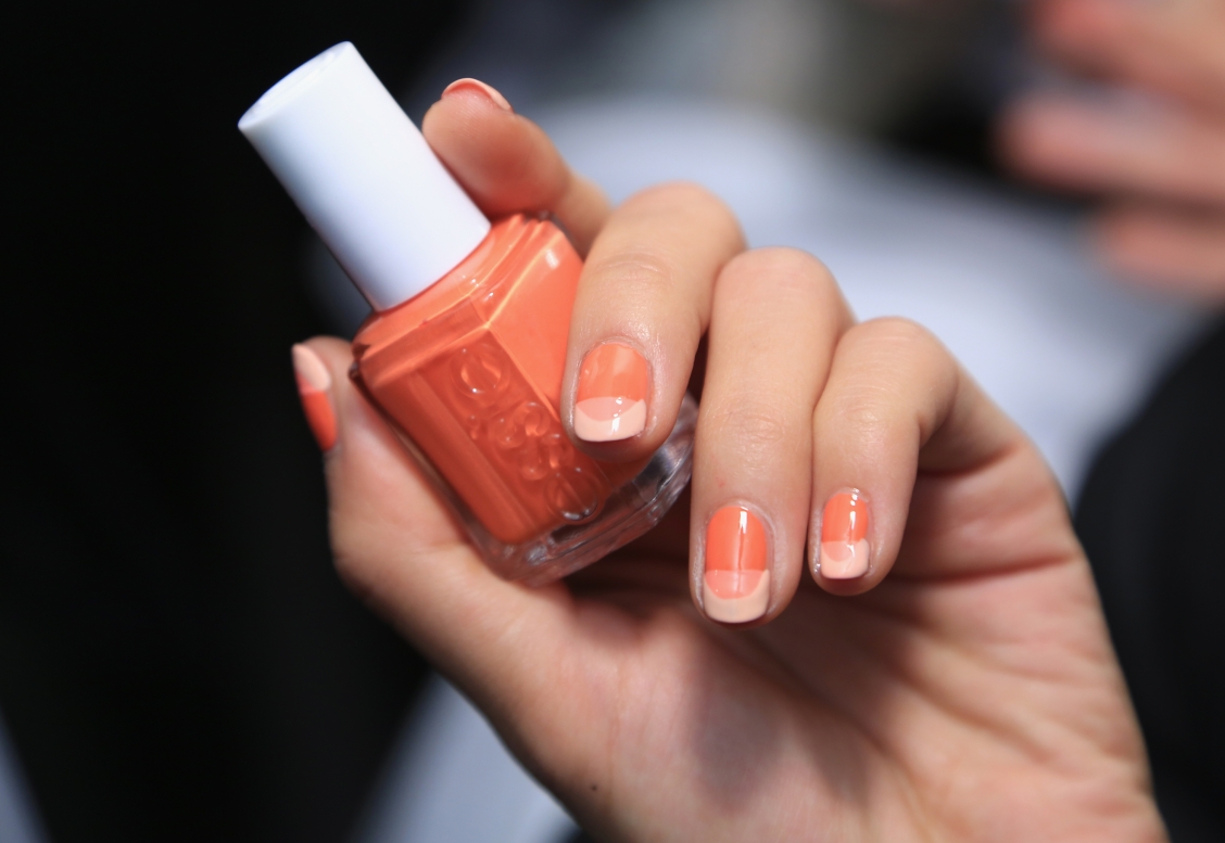 Essie лак марсала