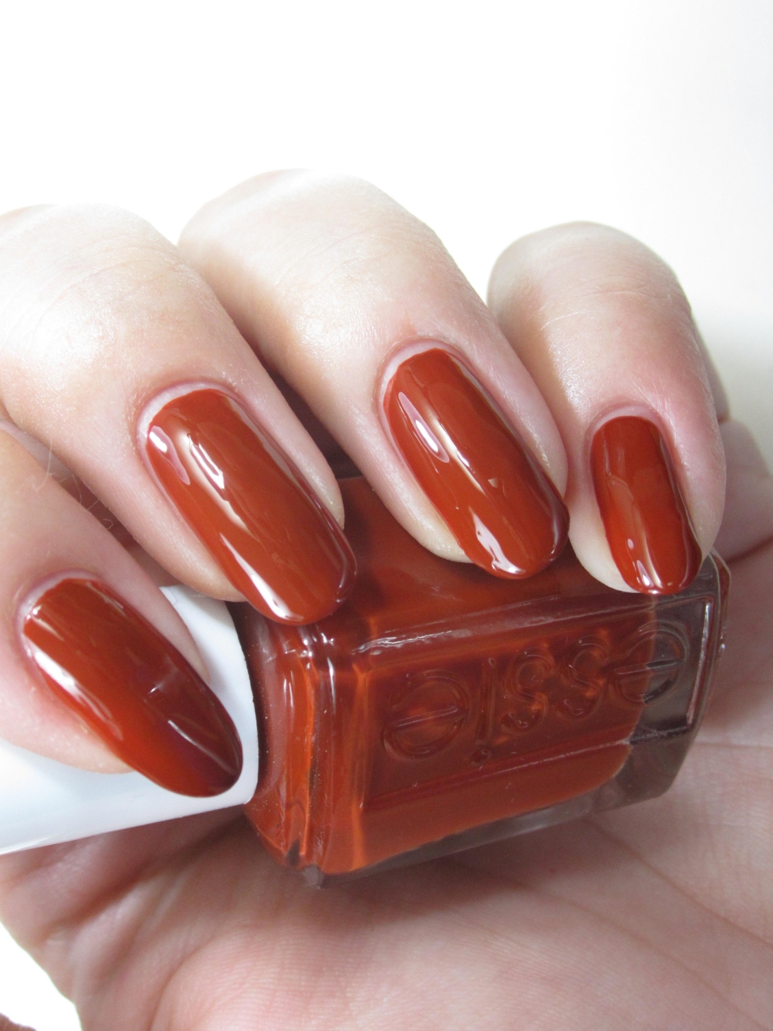 Essie лак красный