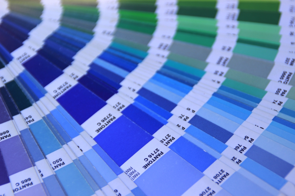 Палитра Pantone Classic Blue