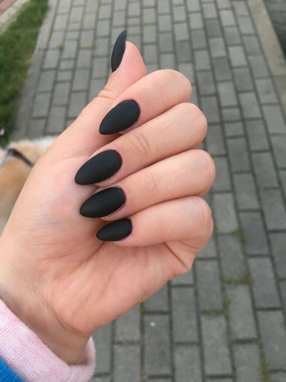 Черные ногти