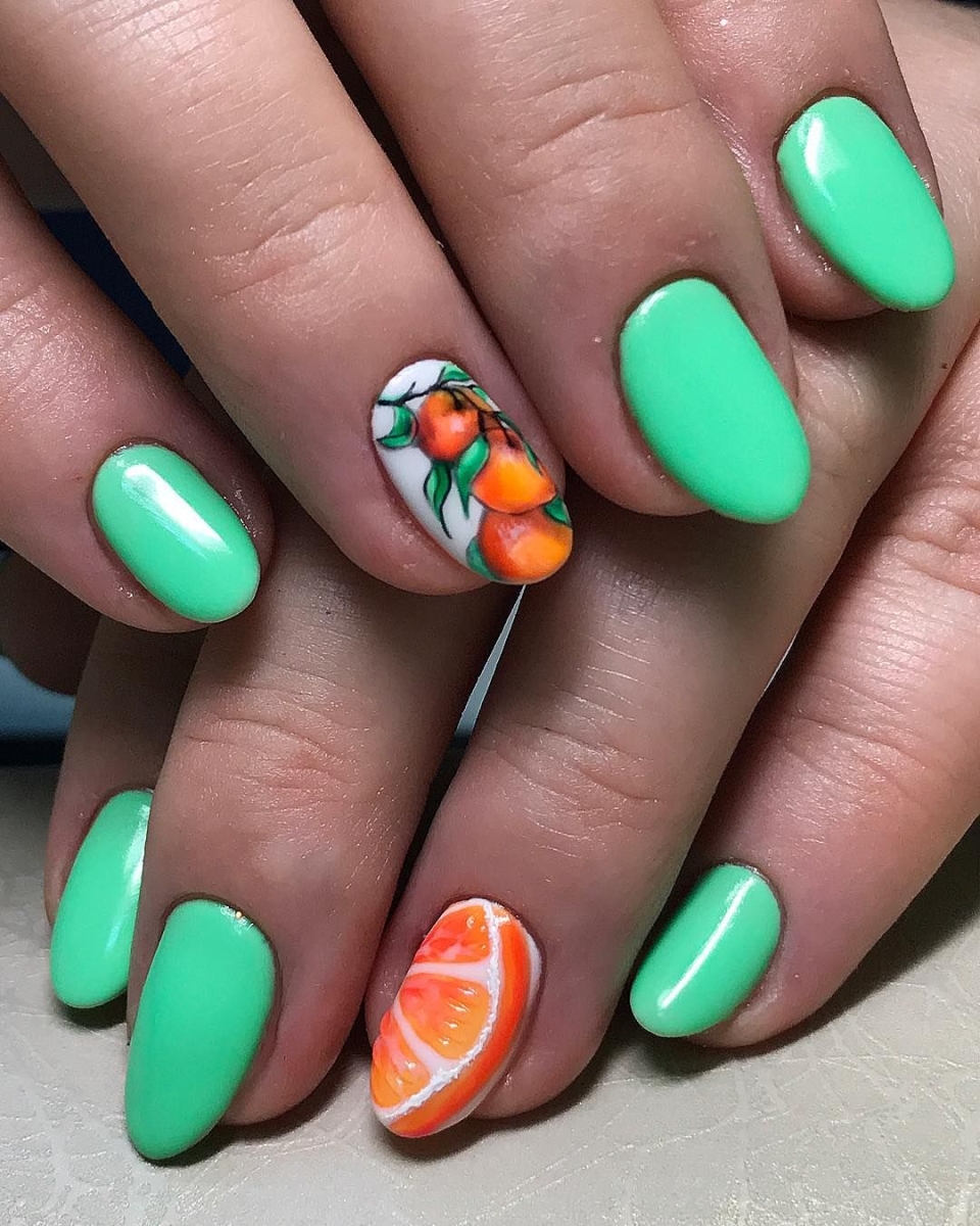 Яркий летний маникюр