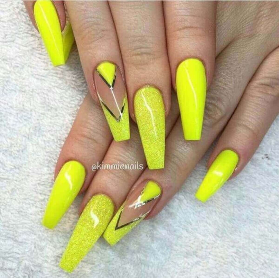 Кислотно желтый цвет