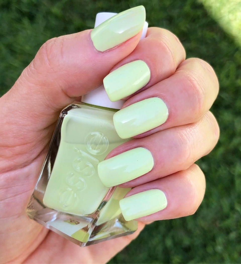 Лак Essie зеленая палитра