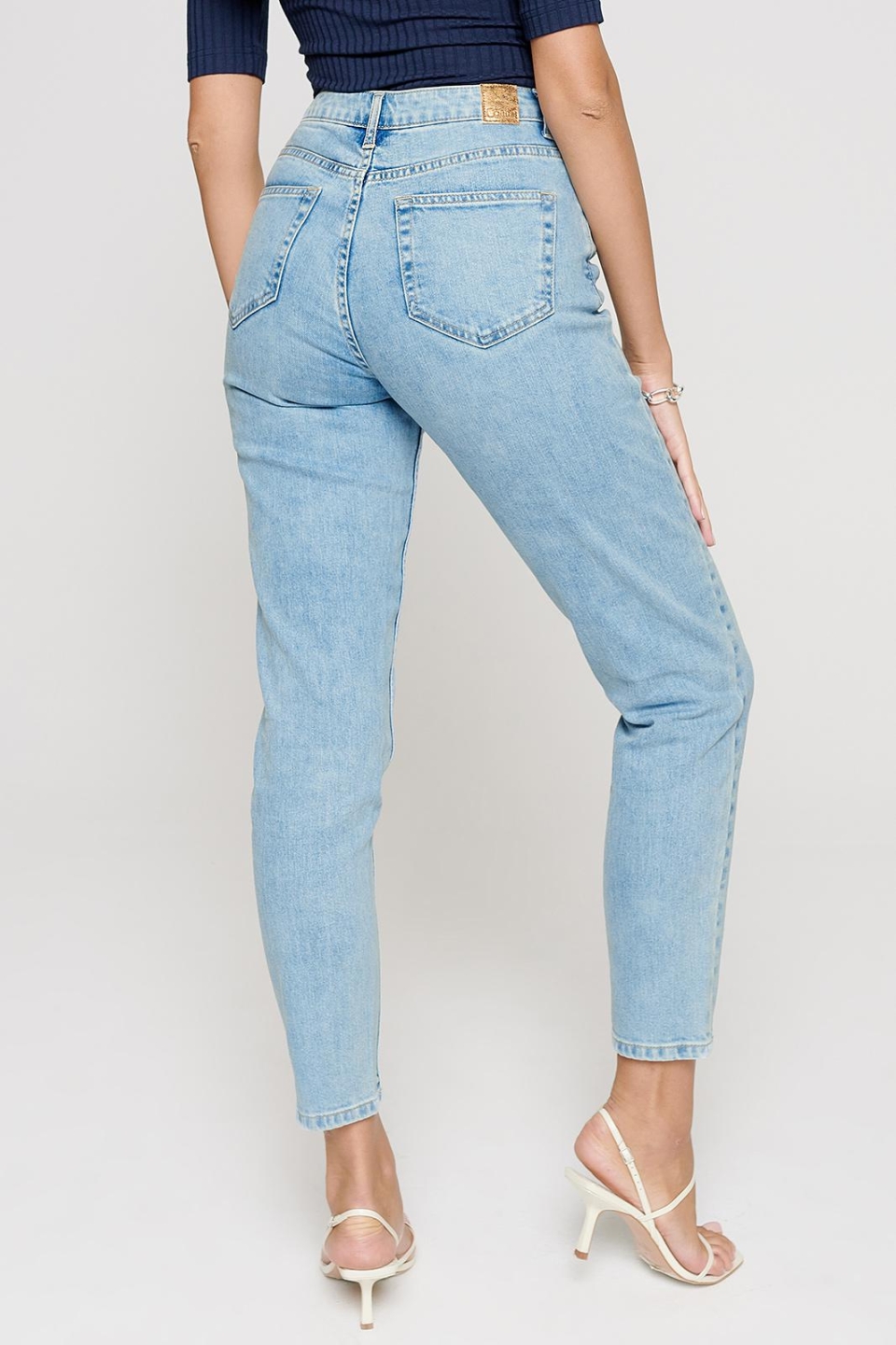 Джинсы High Rise mom Fit