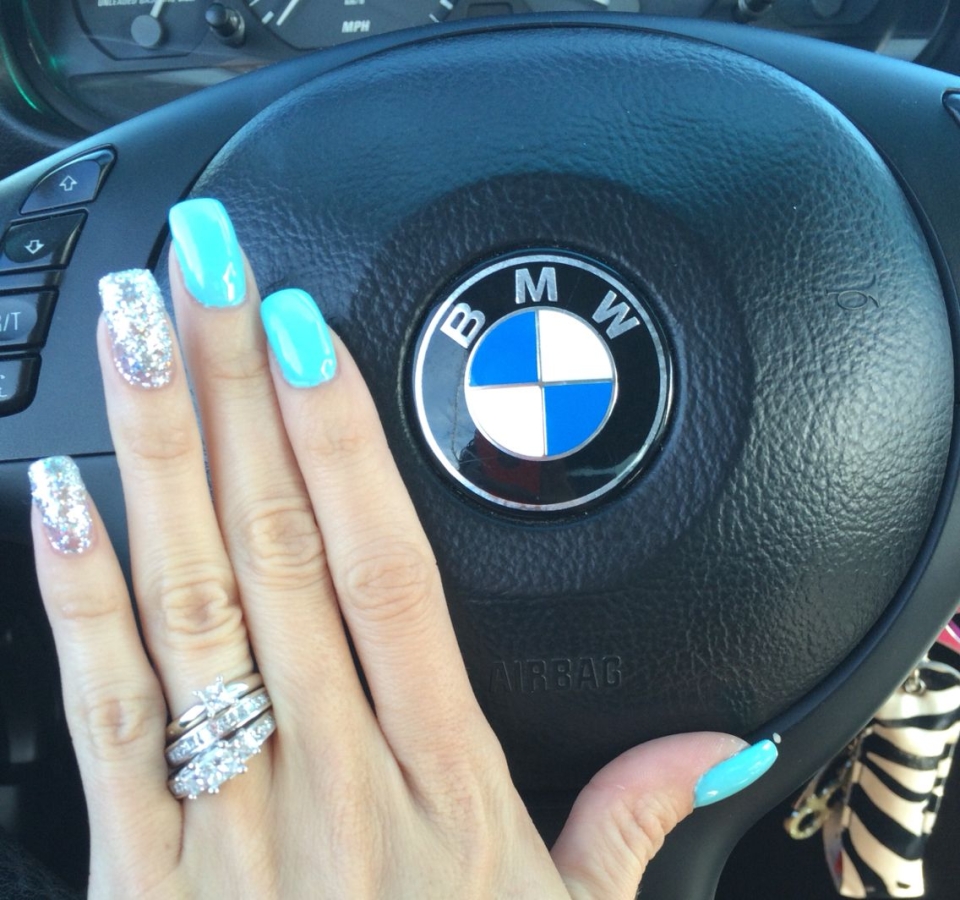 Ногти в стиле BMW