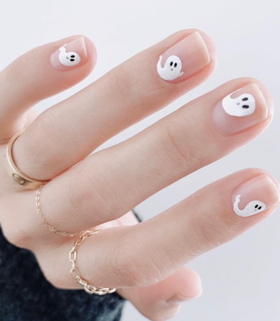 Маникюр БТС АРМИ bt21