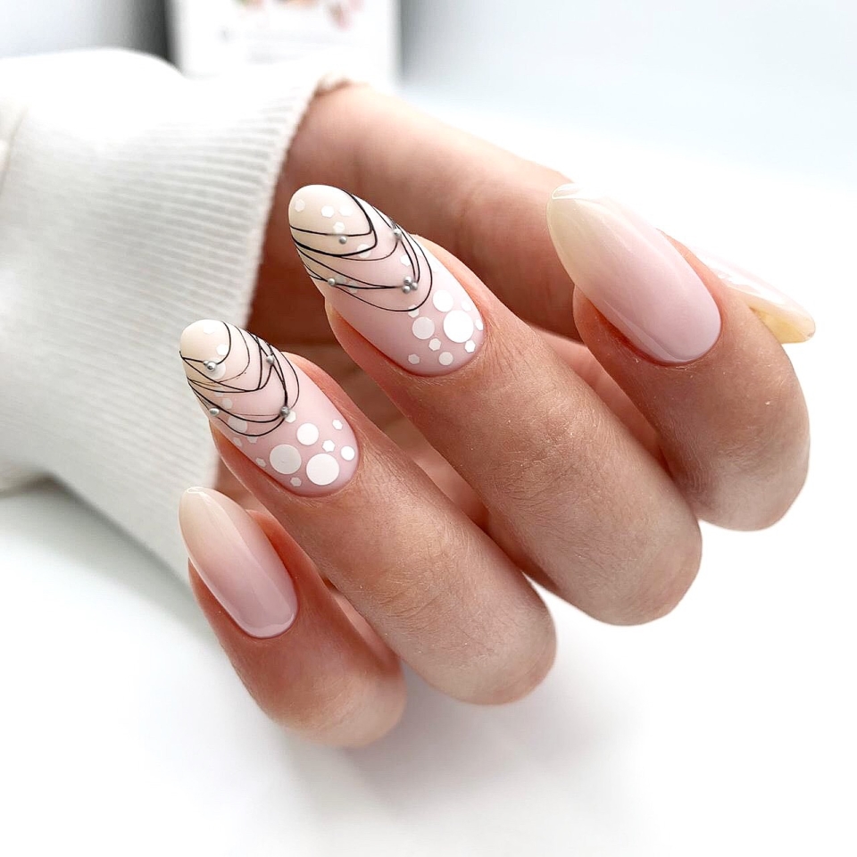 Нежный маникюр