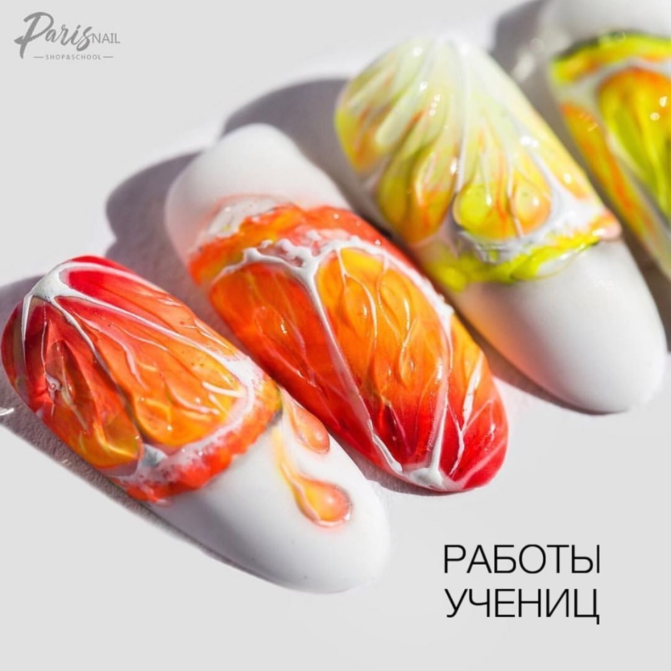 Маникюр узор на воде