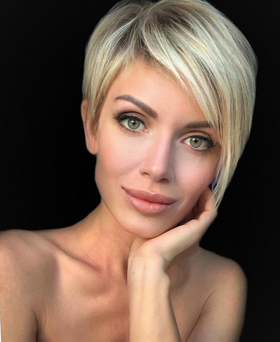 Короткие женские стрижки для круглого лица асимметрия