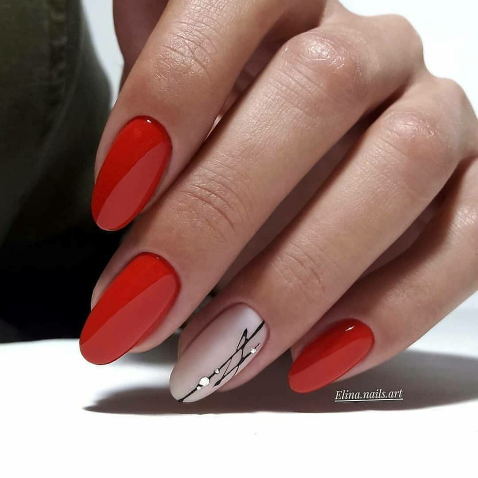 Коралловый цвет лака