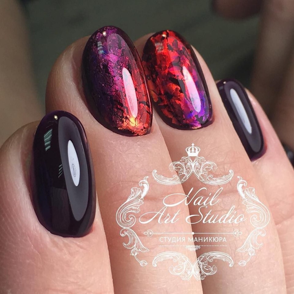 Маникюр с витражным гель лаком