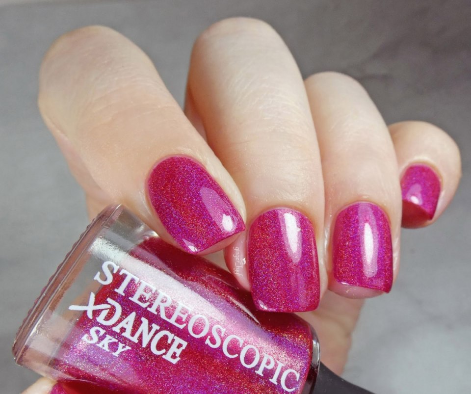 Лак stereoscopic xdance