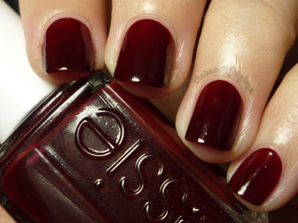 Essie спелая вишня