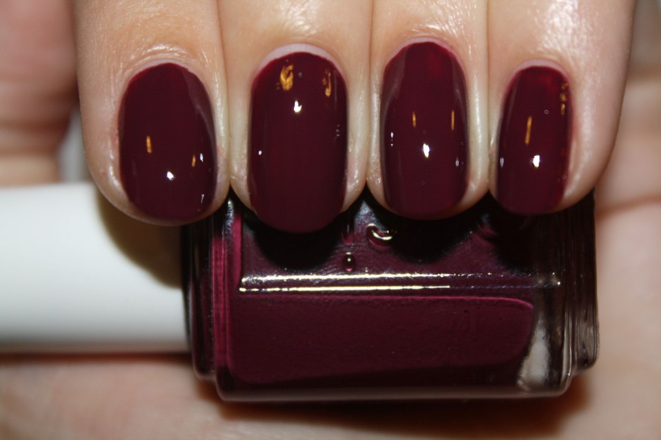 Essie лак марсала