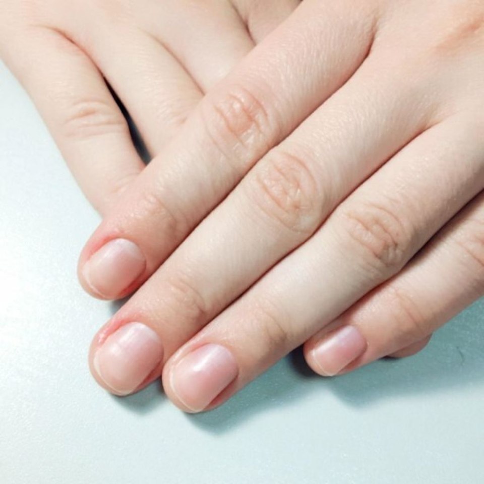 Короткие ногти без маникюра