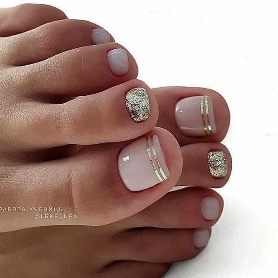 Красивый педикюр