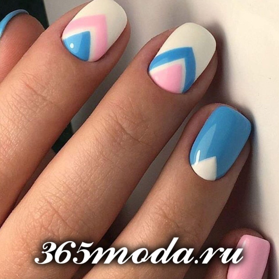 Маникюр на короткие ногти розовый голубой белый