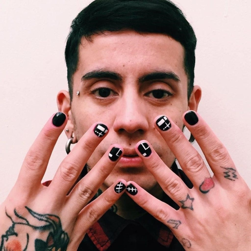 Острые ногти свои