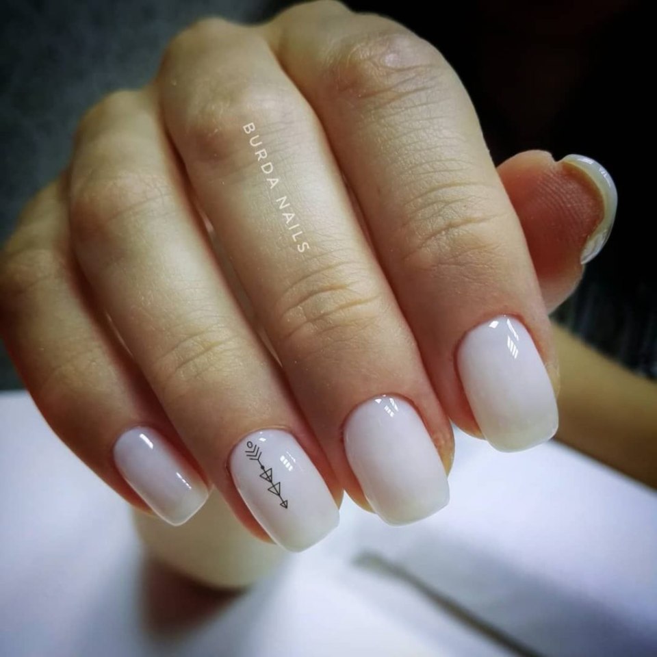 IQ Beauty, камуфлирующая база, фарфоровая