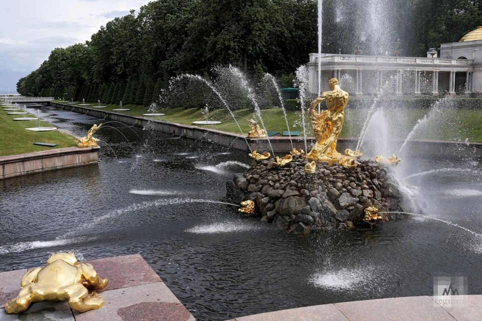 Петергоф большой Петергофский дворец