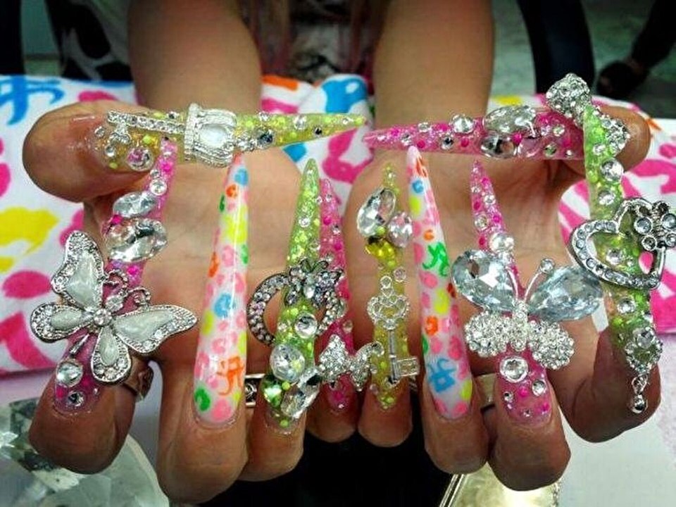 Ужасный маникюр