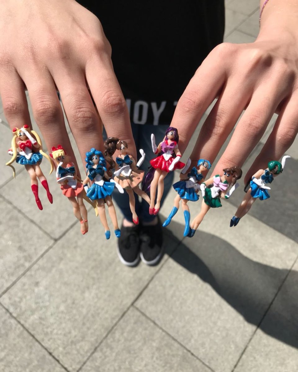 Смешные ногти