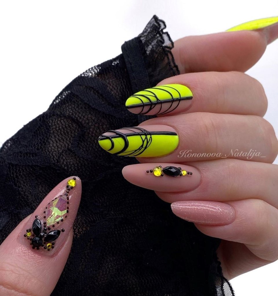 Маникюр Кати гуру