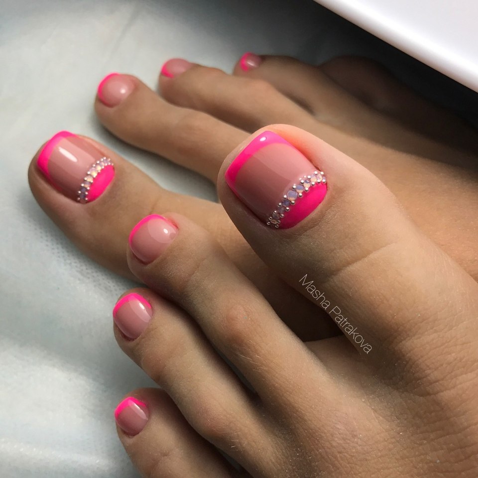 Педикюр папайя
