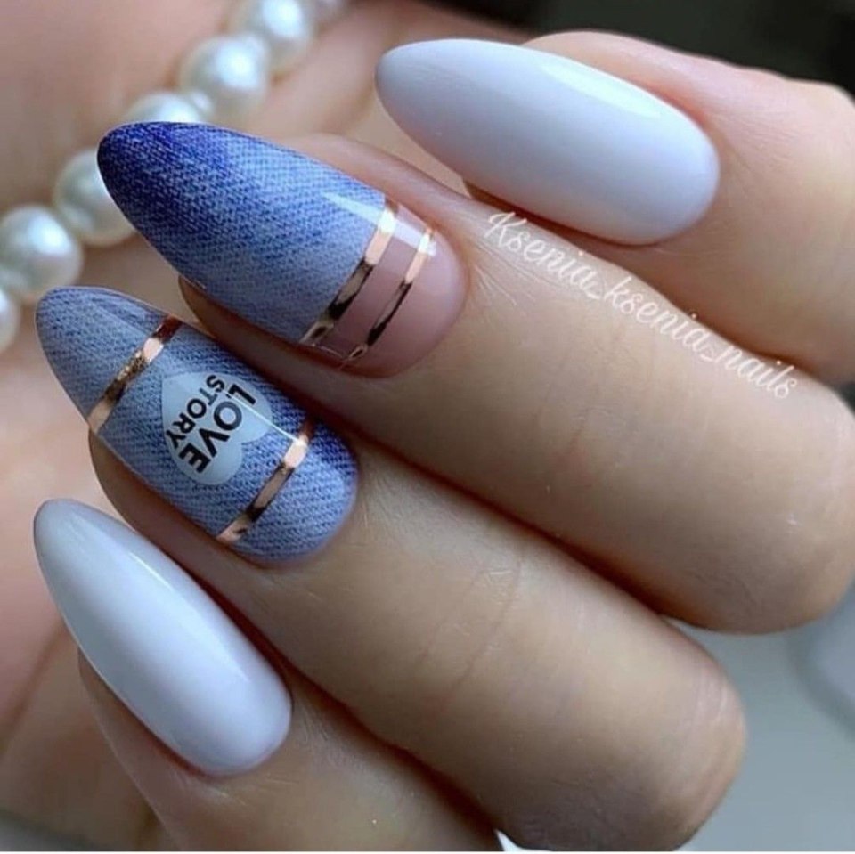 Джинсовый маникюр миндаль