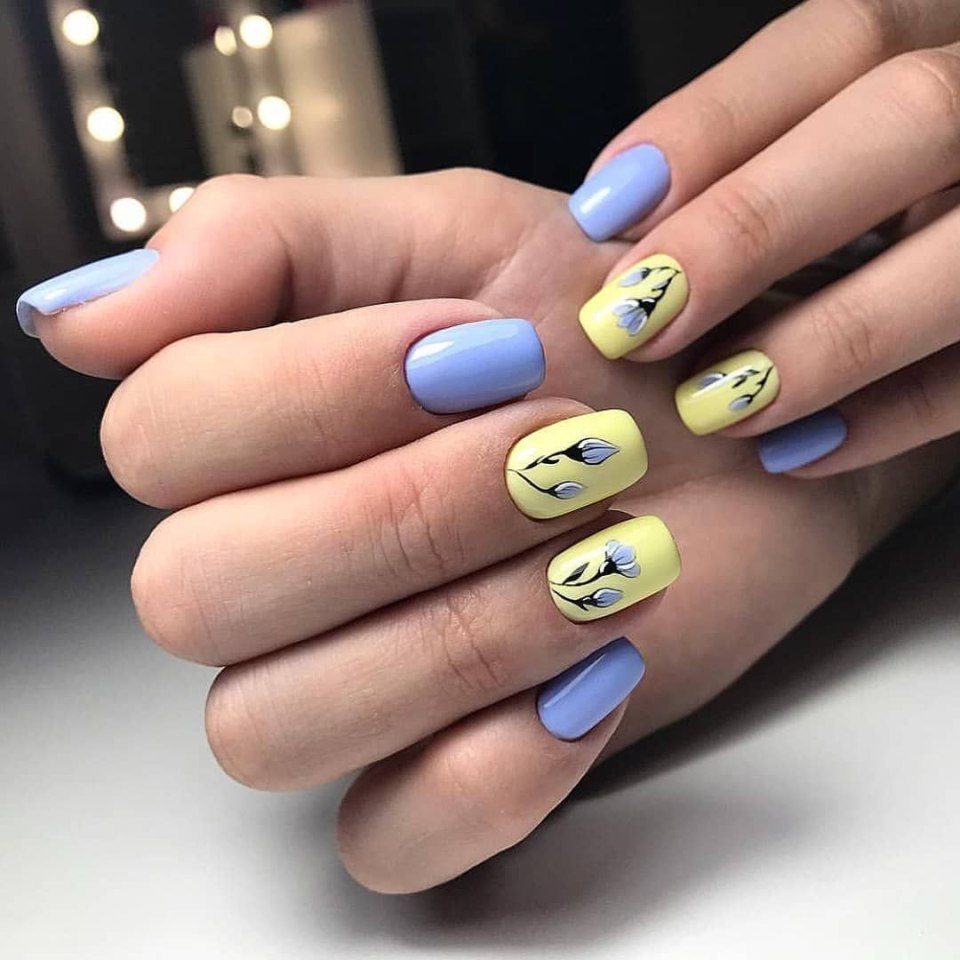 Маникюр на короткие квадратные ногти лето