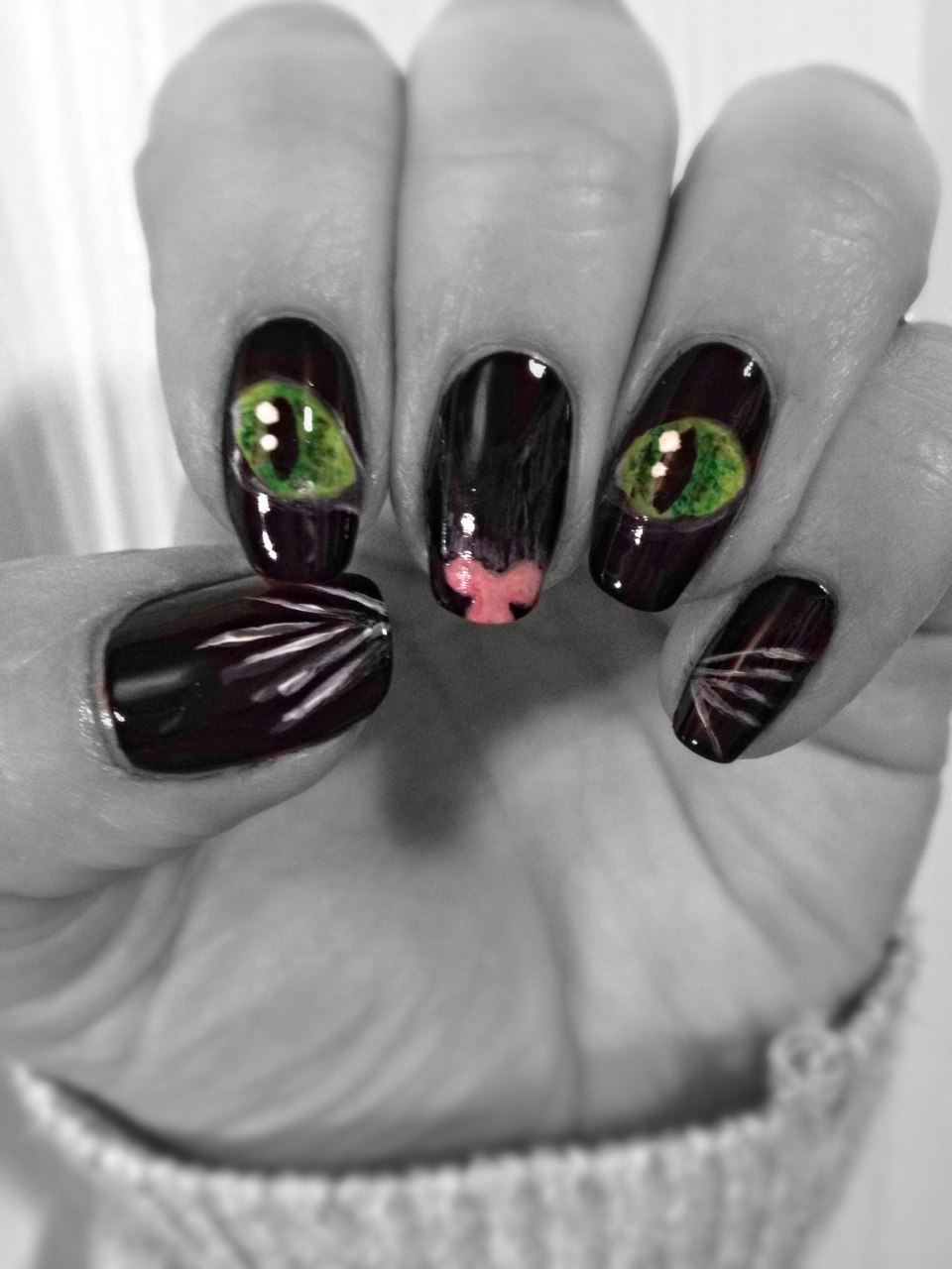 Маникюр глаз кошки