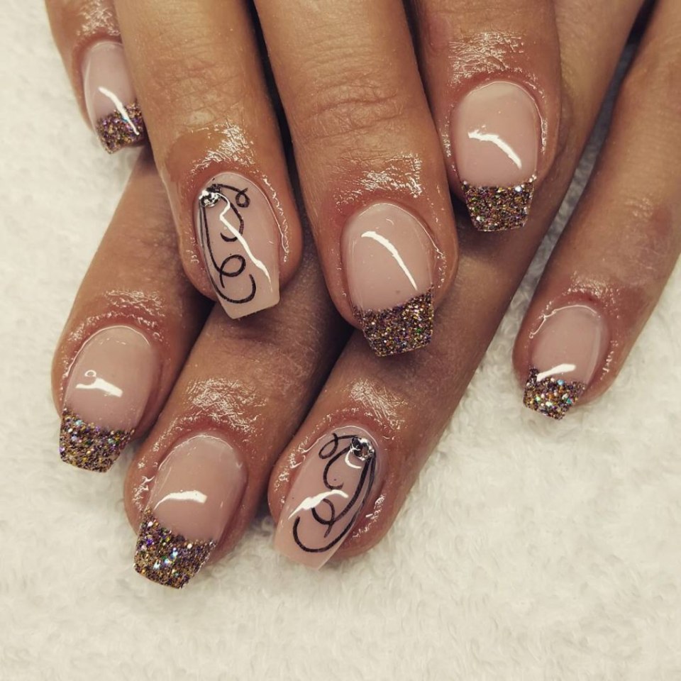 Маникюр френч Восток