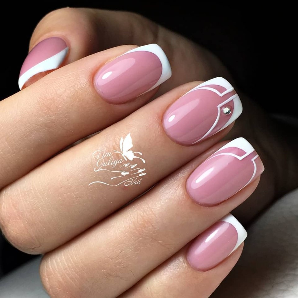 Френч маникюр й