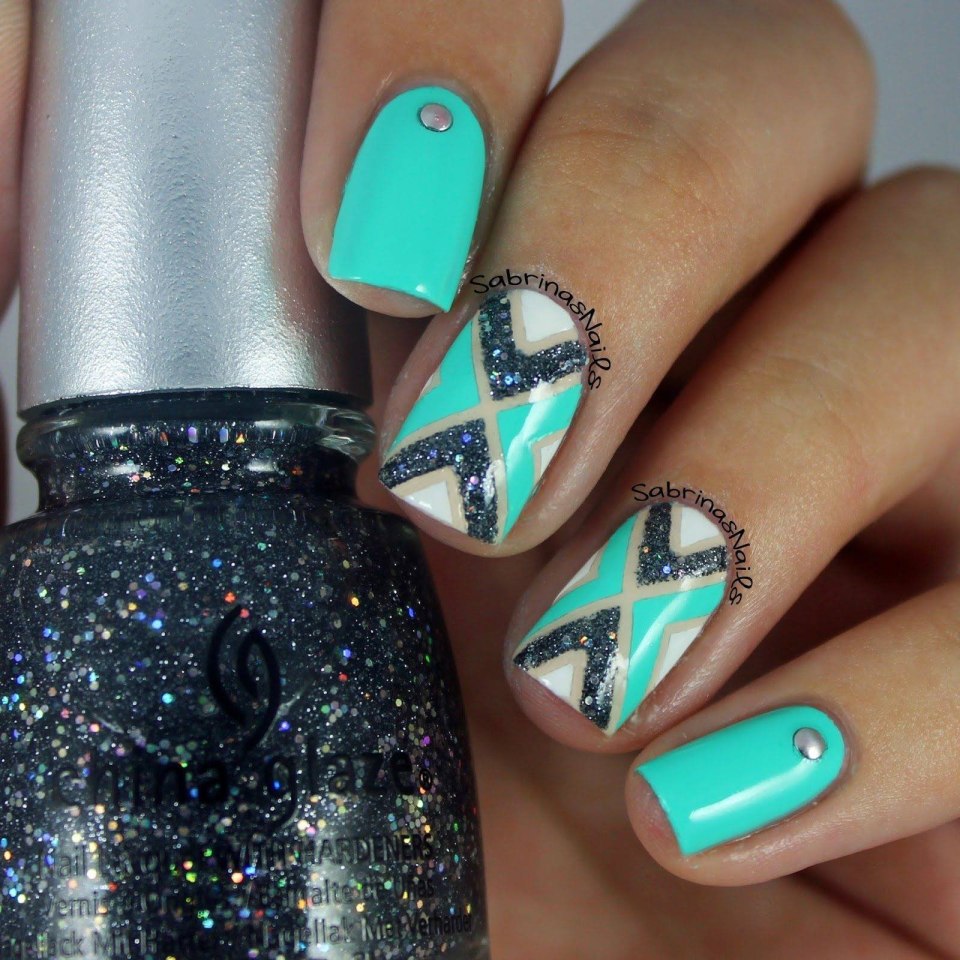 Стеклянный маникюр