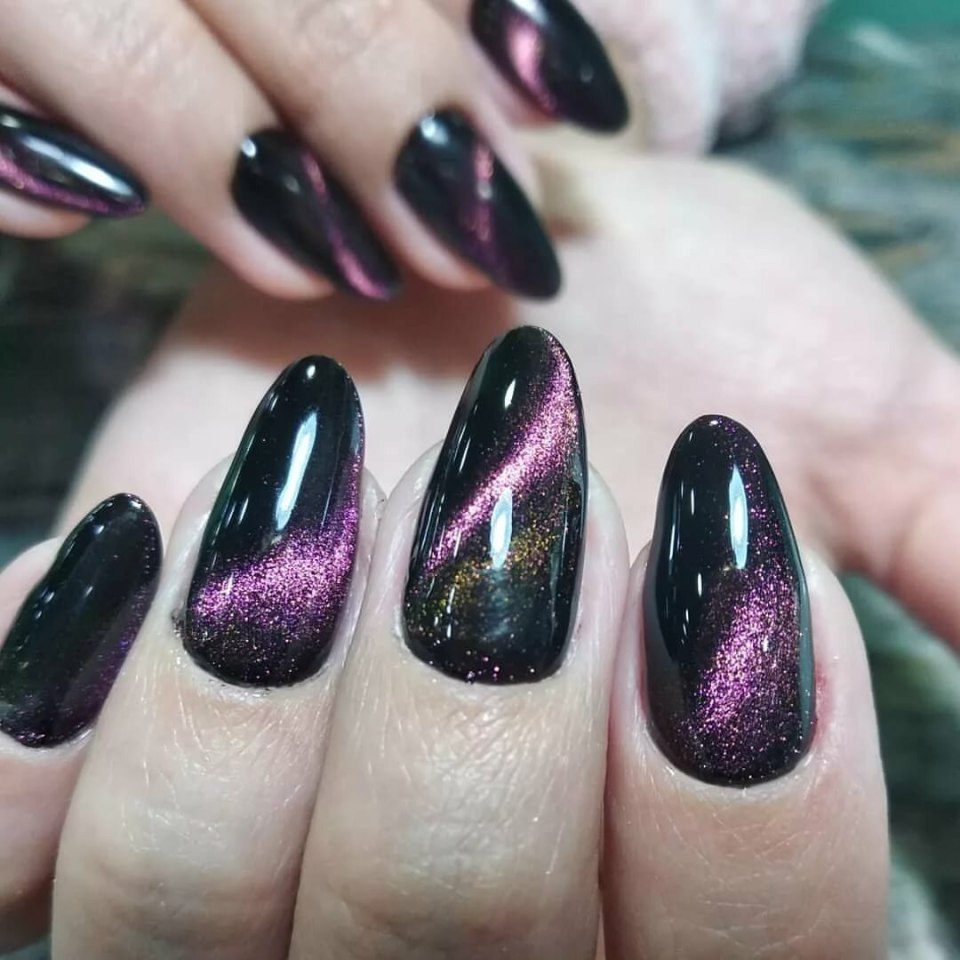 Маникюр кошачий глаз