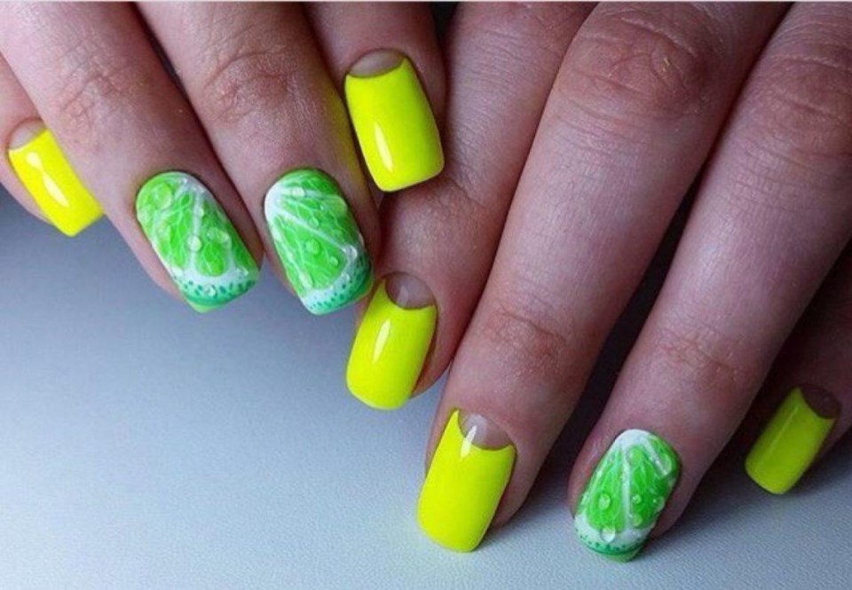 Летний маникюр желто-зеленый