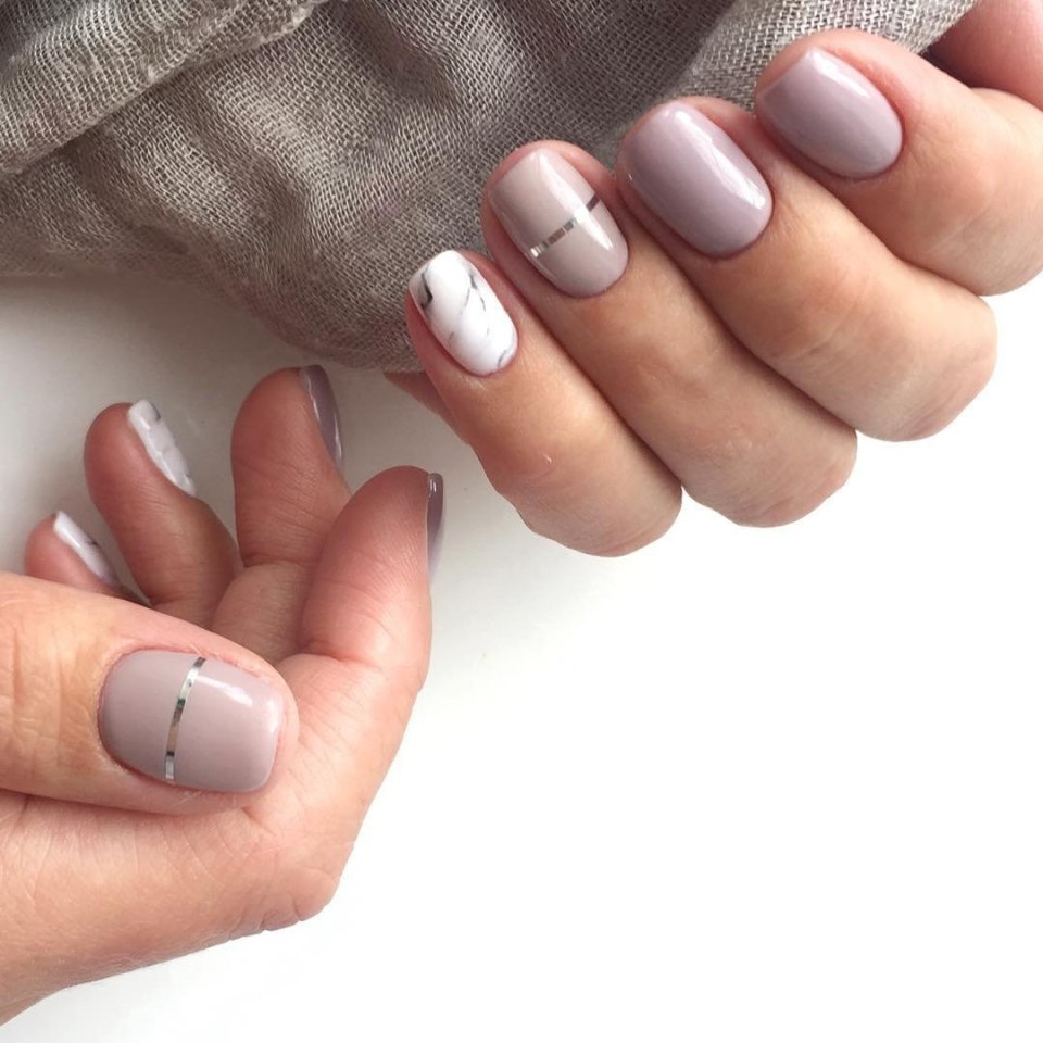 Нюдовый маникюр 2019 на короткие ногти Минимализм