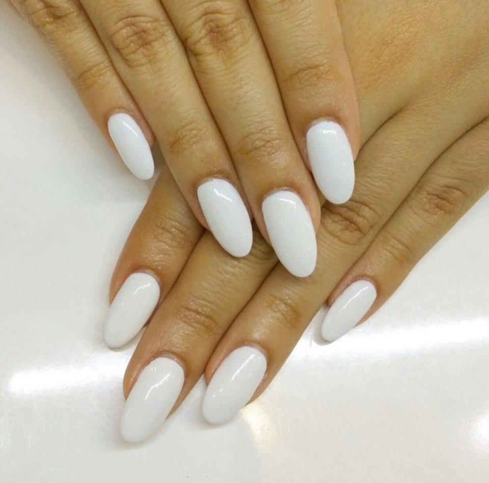 Градиент в маникюре нюд с розовым