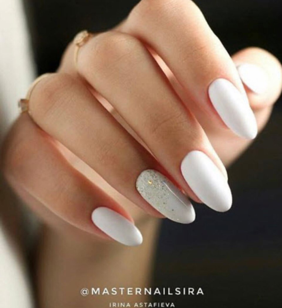 Маникюр наращивание