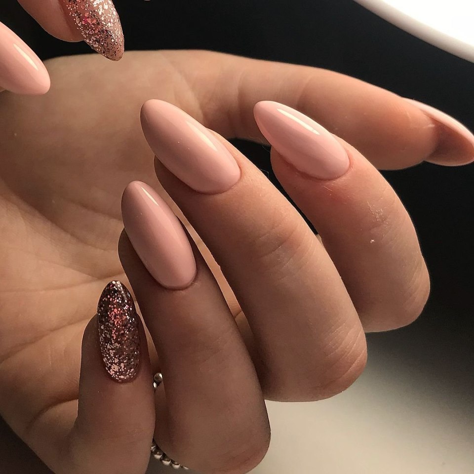 Nail миндаль 2020 тренд