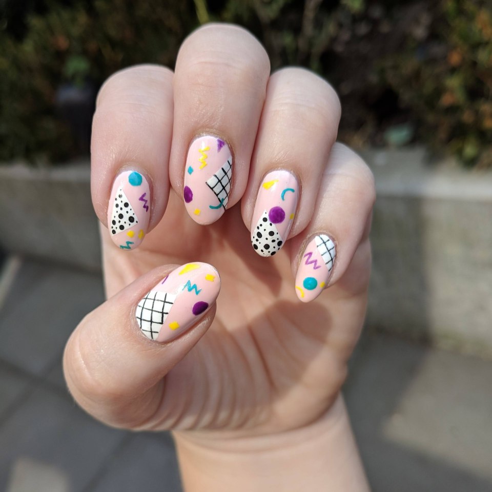 Летний маникюр на короткие ногти