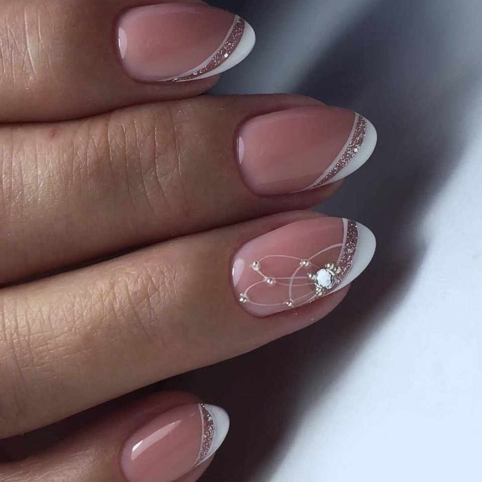 Маникюр на ногти карески стил